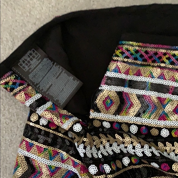 Guess mini skirt - Picture 4 of 4